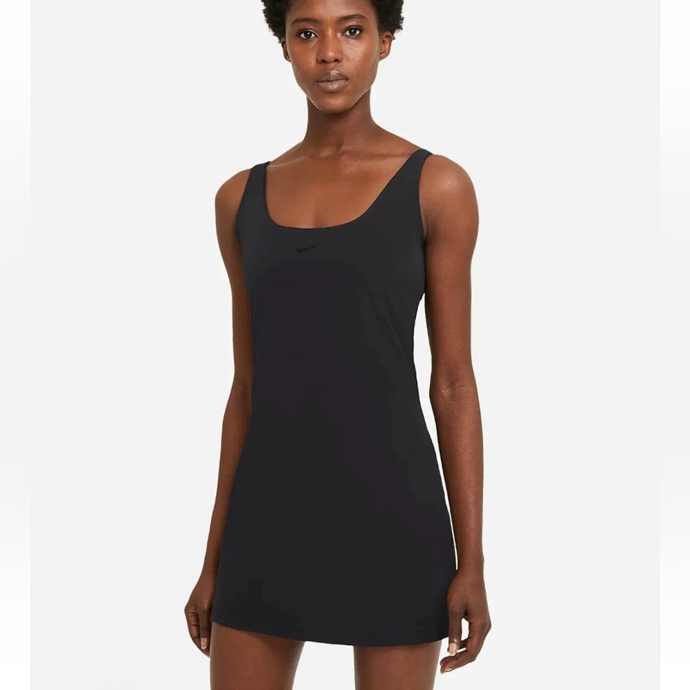 Nike Bliss Luxe Women's Training Active Dress Black